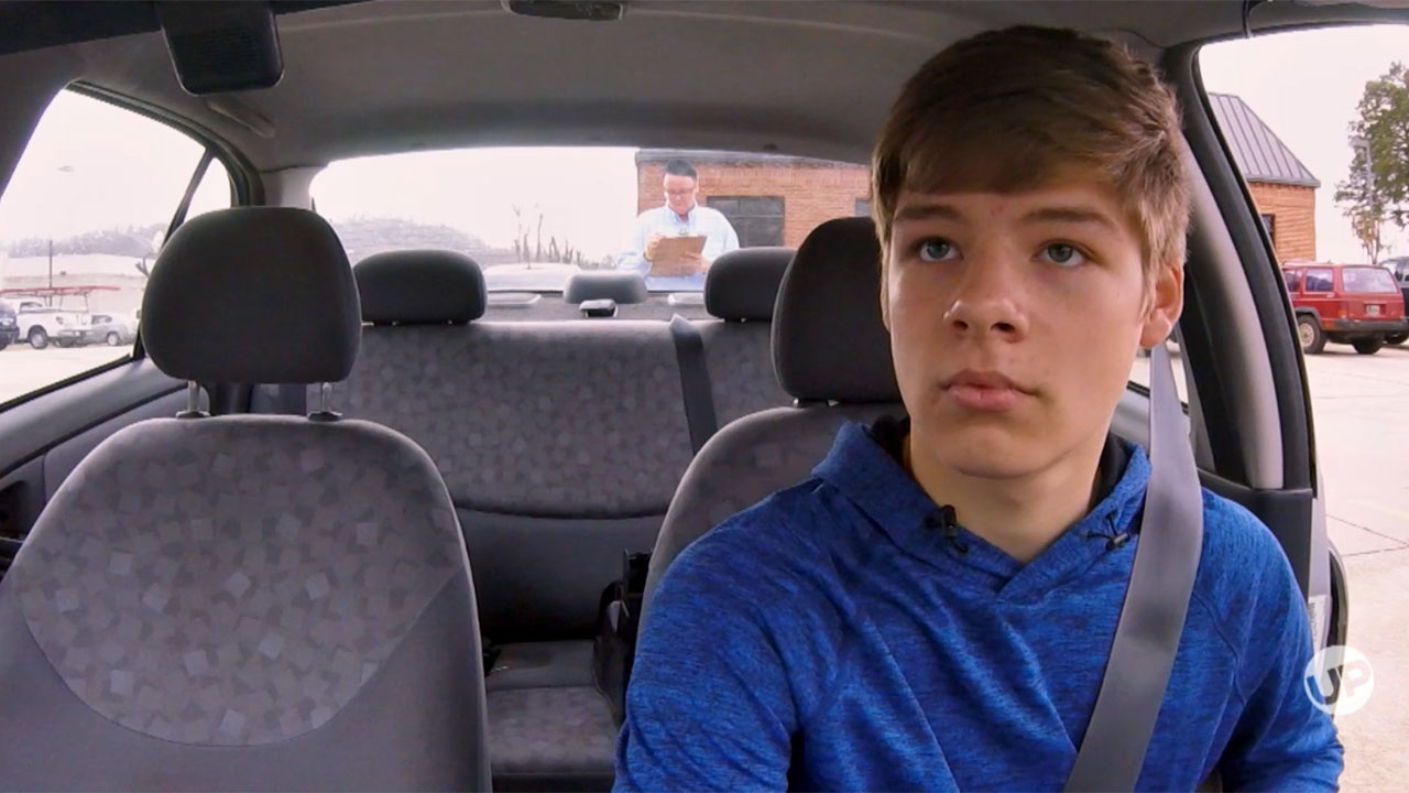 Bringing Up Bates - Hit the Road Jack! - UPtv