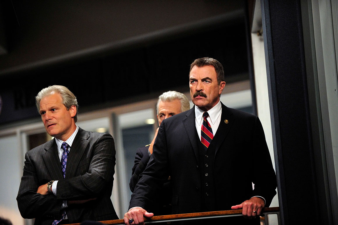 Blue Bloods show starring Tom Selleck and Donnie Wahlberg