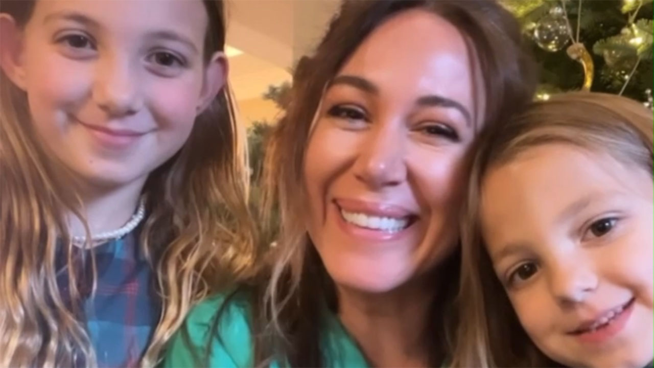  - Haylie Duff’s Uplifting Christmas: Grinch Kabobs