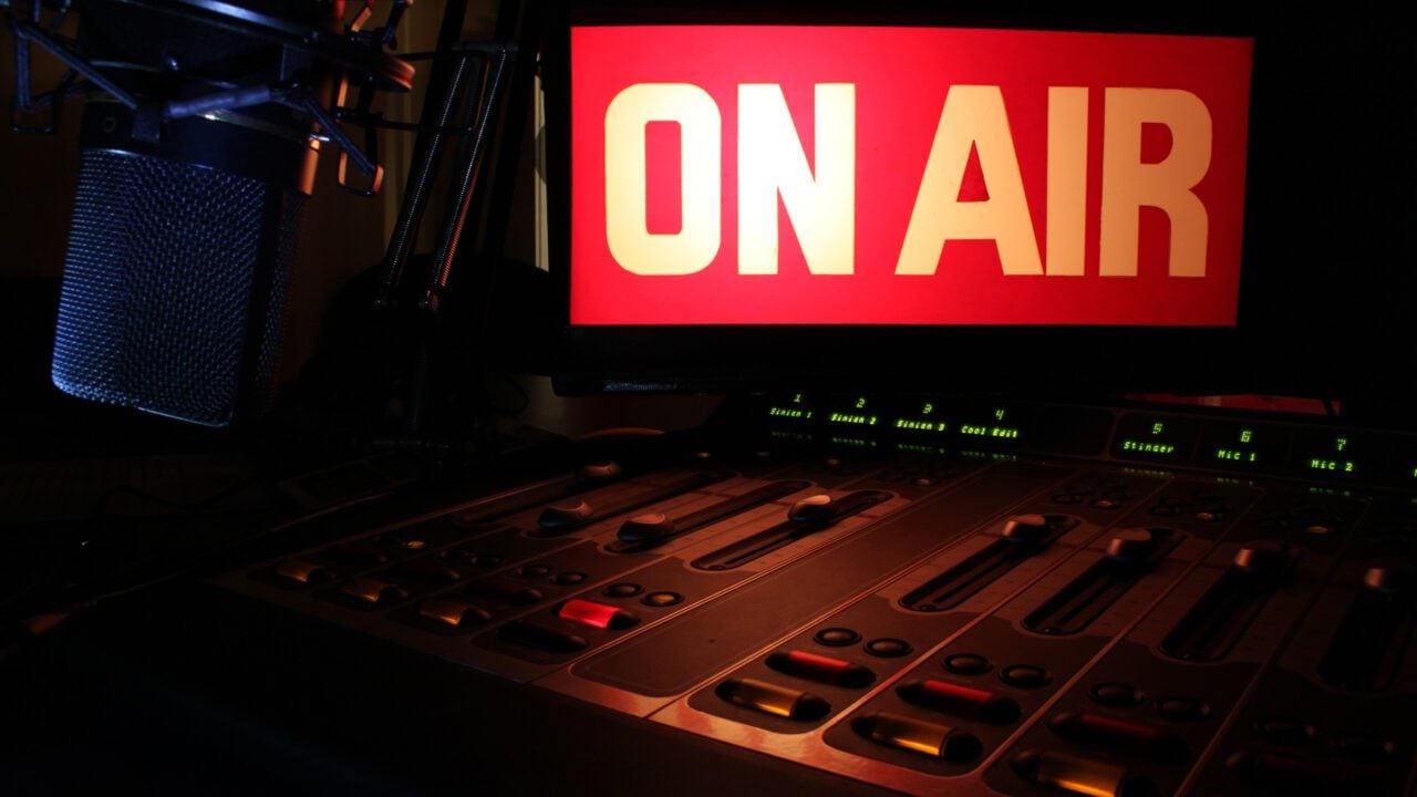 On air graphic