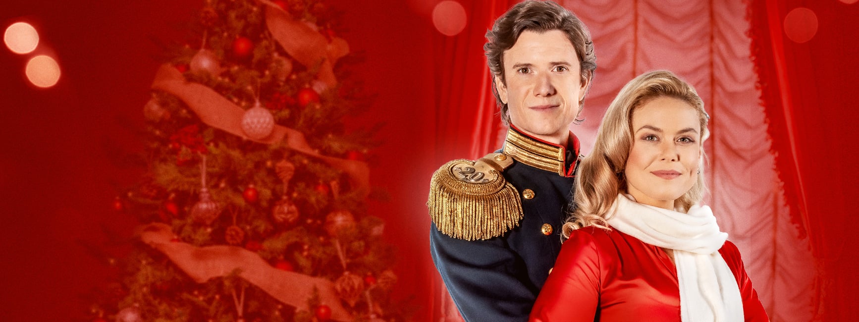 A Royal Christmas Manor