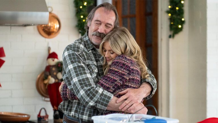 Christmas in Big Sky Country movie starring Rebecca Dalton and Shaun Johnston